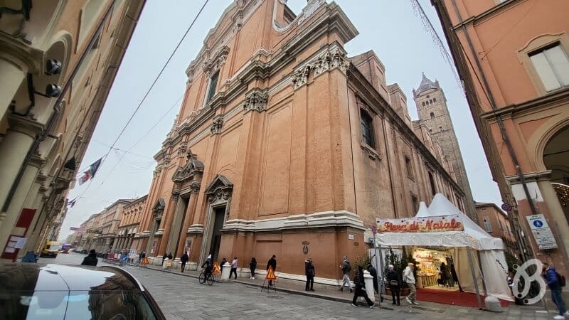 catedral que ver en Bolonia de san Pietro