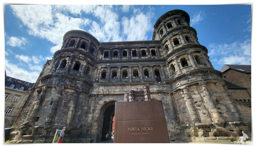 PORTA NIGRA de Tréveris