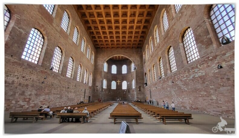 interior de la basílica