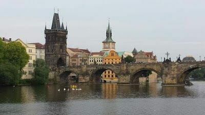 Torre del Puente de la ciudad vieja 