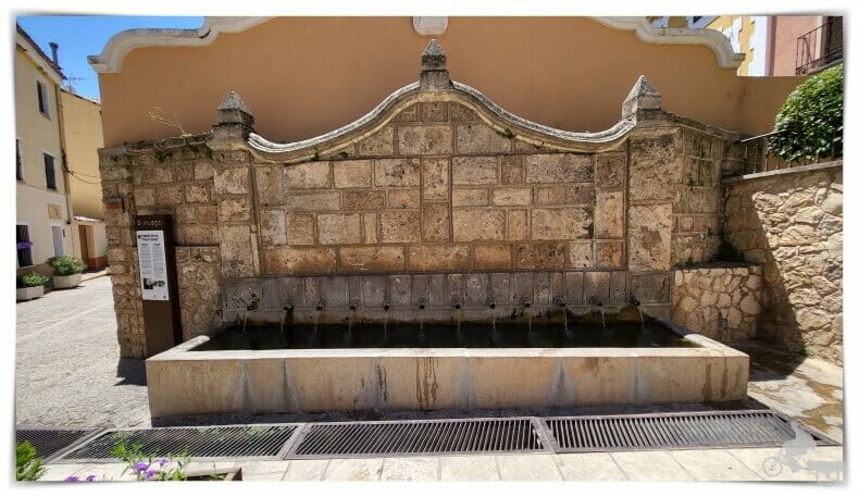 fuente de los 12 caños
