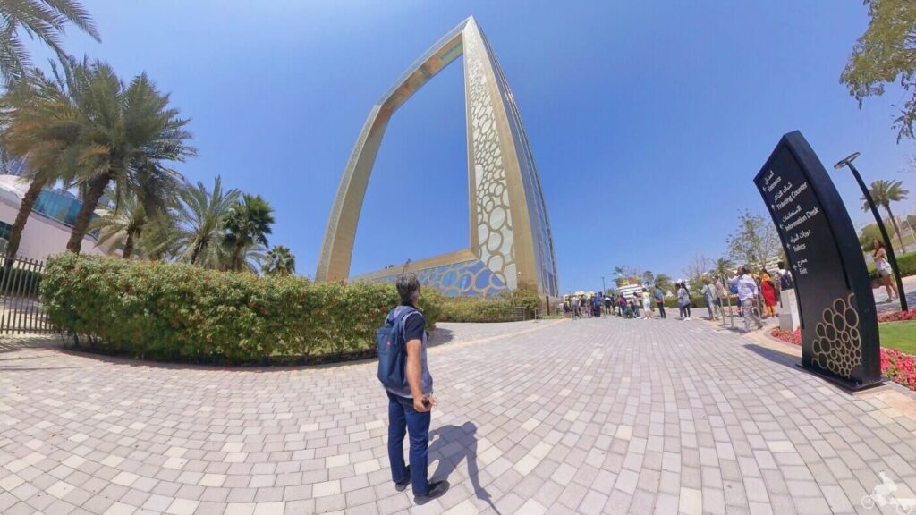Dubai Frame edificio desde exterior