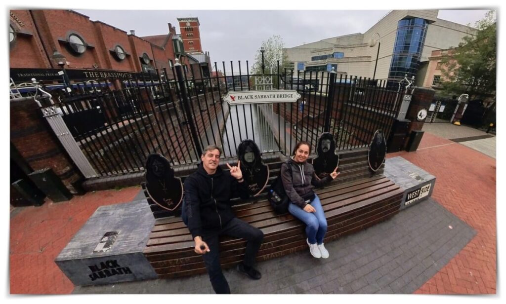Birmingham cuna heavy metal Black Sabbath bench