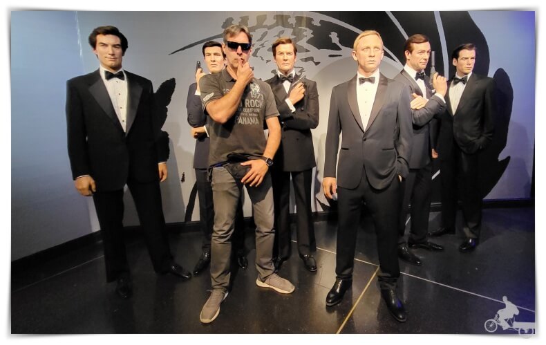 James Bonds