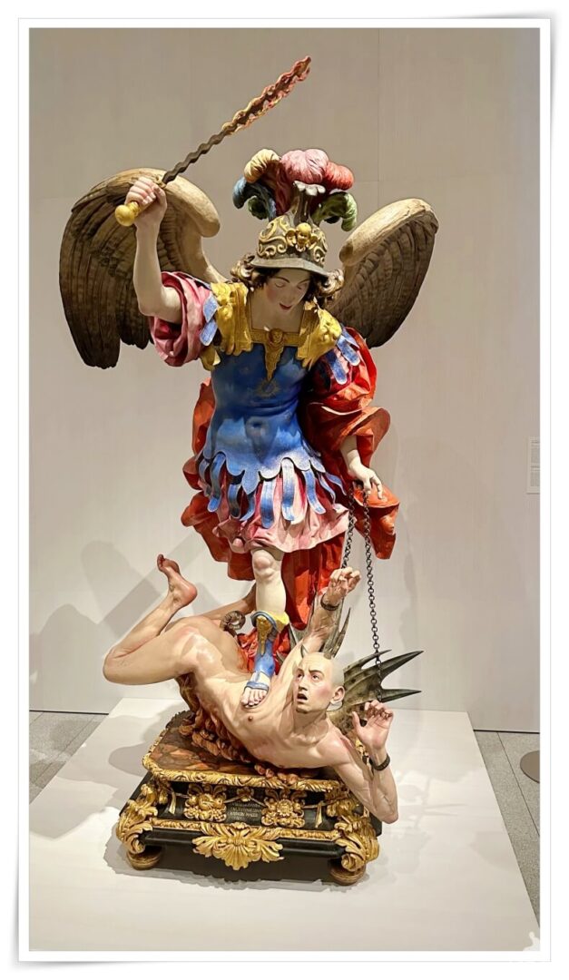 Arcángel san Miguel venciendo al demonio