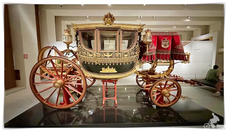 Coche de la Corona Real -colecciones reales madrid