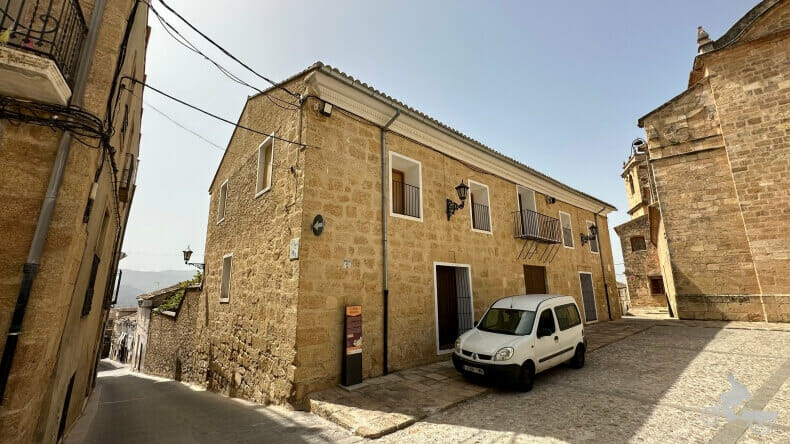 Casa Abadía que ver en Montesa
