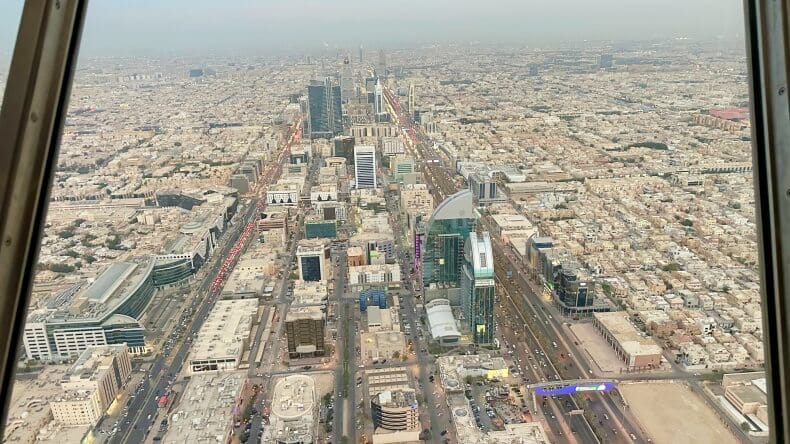 vistas desde el Sky Bridge del Kingdom Centre de Riad