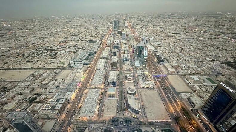 vistas desde el que fue el edificio más alto de Arabia Saudita