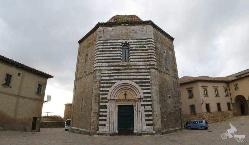 Baptisterio que ver en Volterra