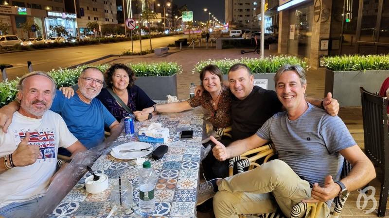 antonio y Trini por el mundo, carlos useros moyano, Josep Sans y Hector Navarro de Mi baúl de blogs