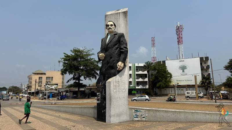 estatua de Georgi Dimitrov