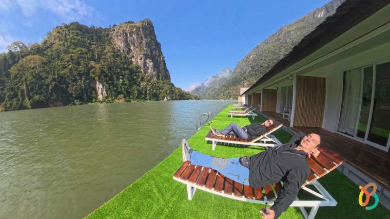 hotel Ou River House