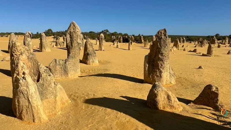 Formaciones rocosas en el Pinnacles Desert al atardecer